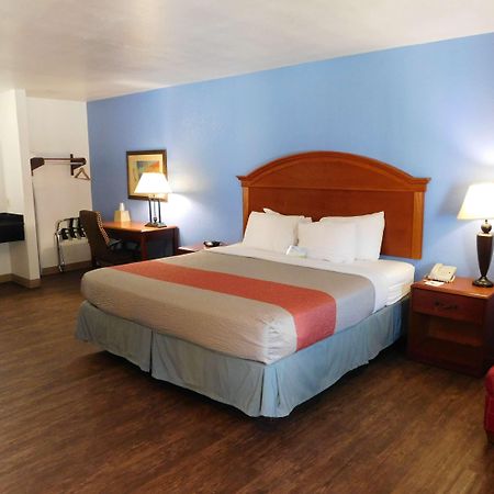 Days Inn By Wyndham Oklahoma City Nw Expressway Warr Acres Dış mekan fotoğraf