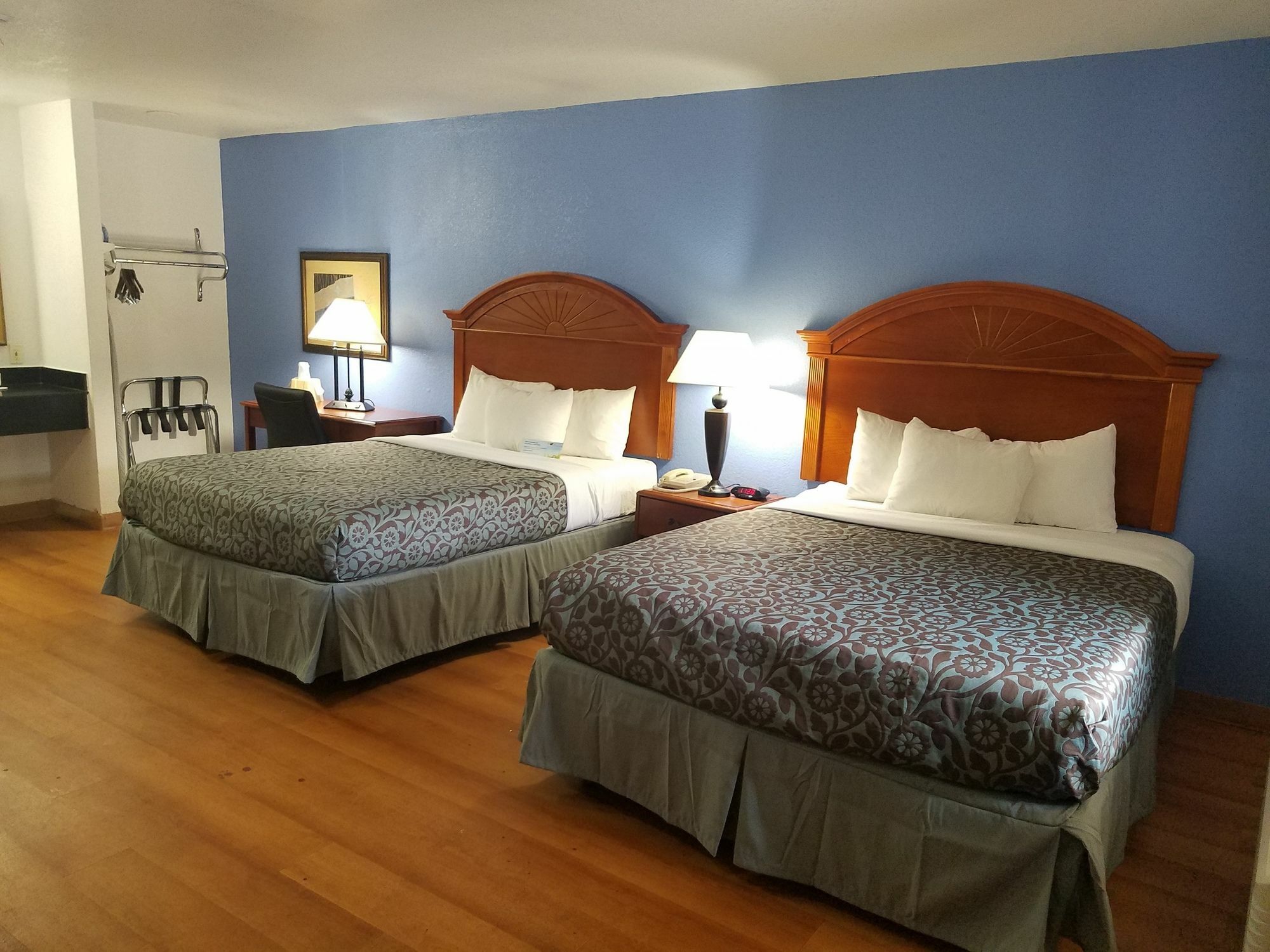 Days Inn By Wyndham Oklahoma City Nw Expressway Warr Acres Dış mekan fotoğraf