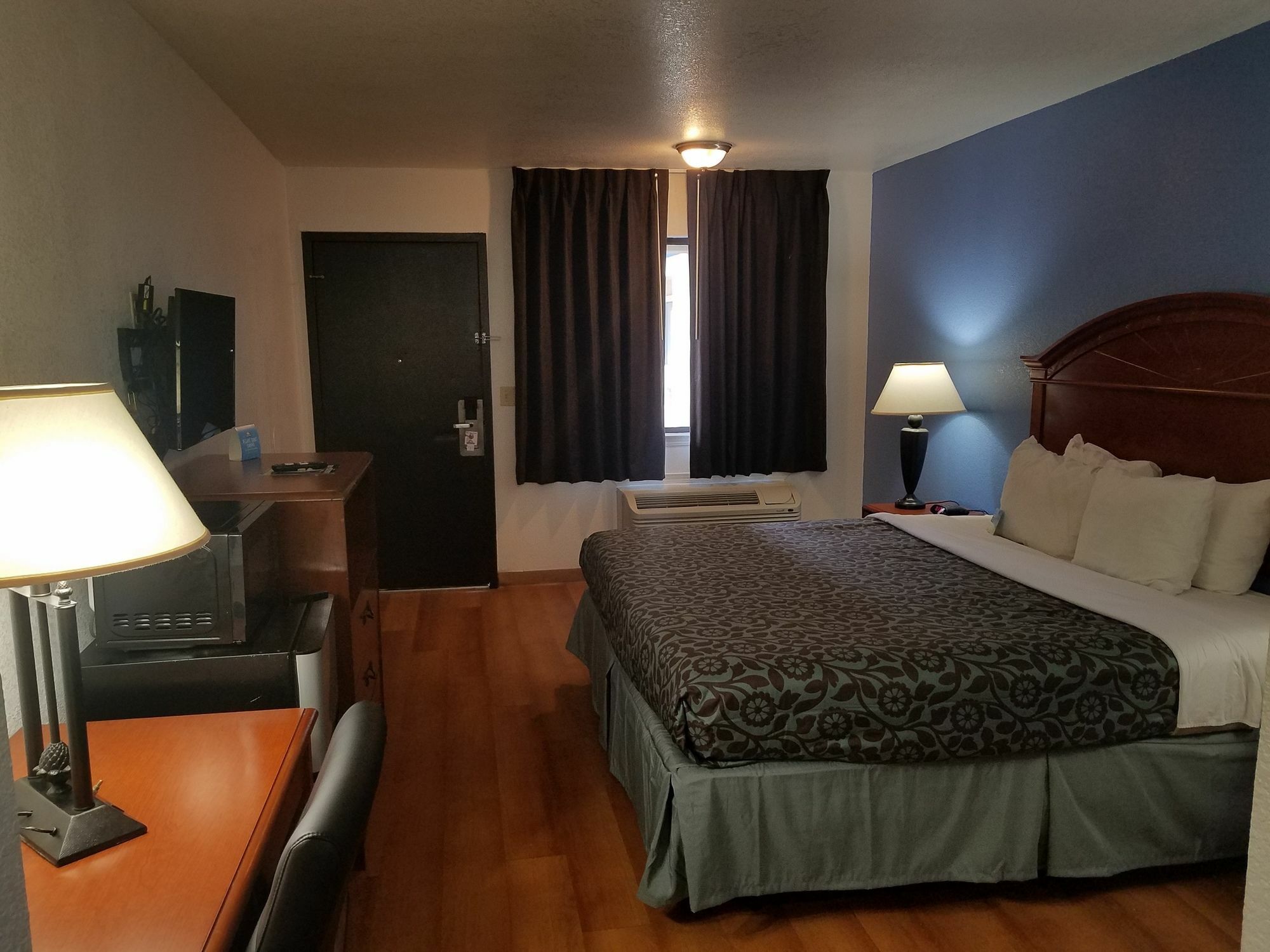 Days Inn By Wyndham Oklahoma City Nw Expressway Warr Acres Dış mekan fotoğraf